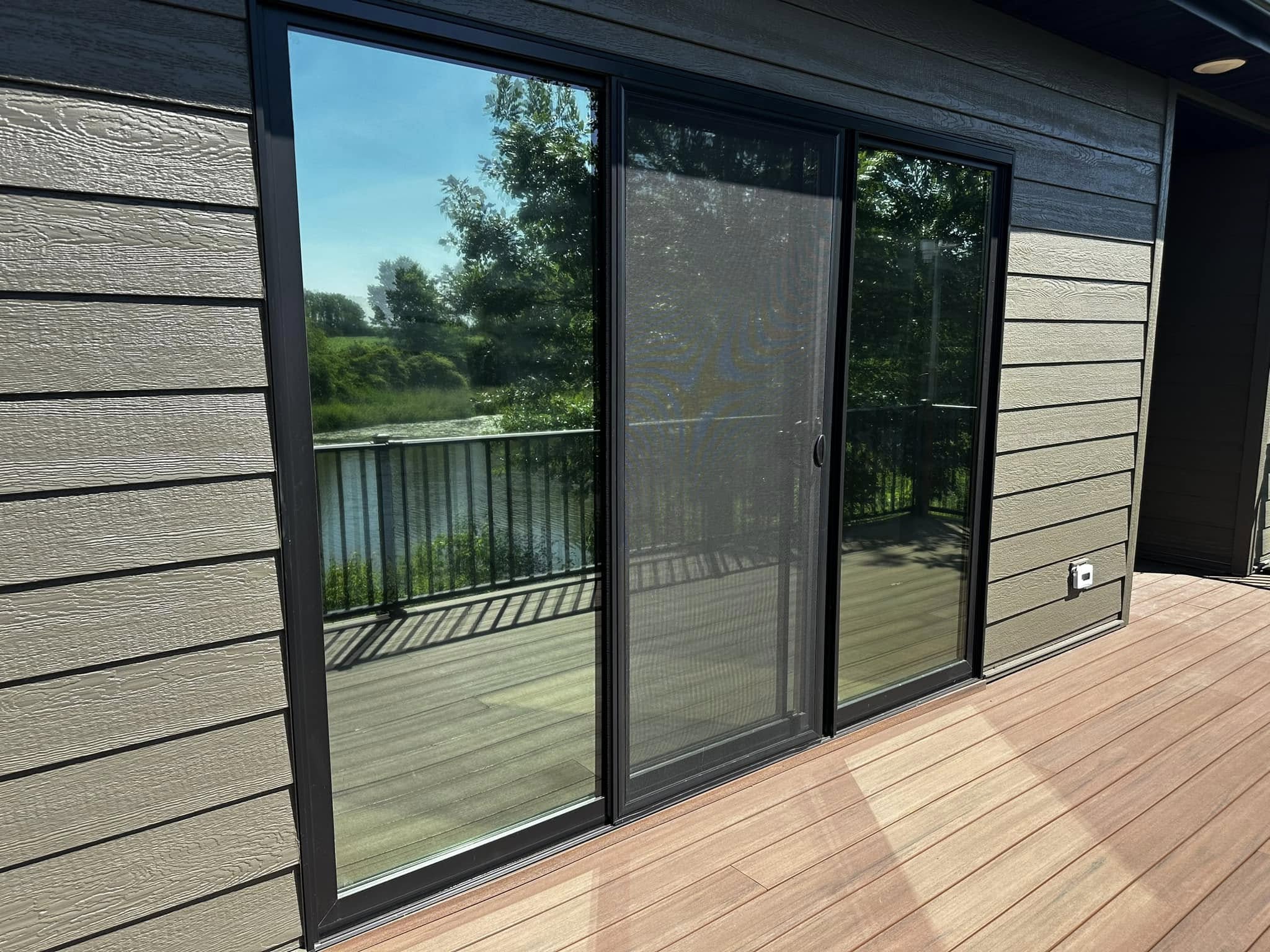 WHAT IS FLAT GLASS INSTALLATION?