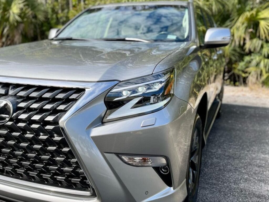 car exterior detailing
